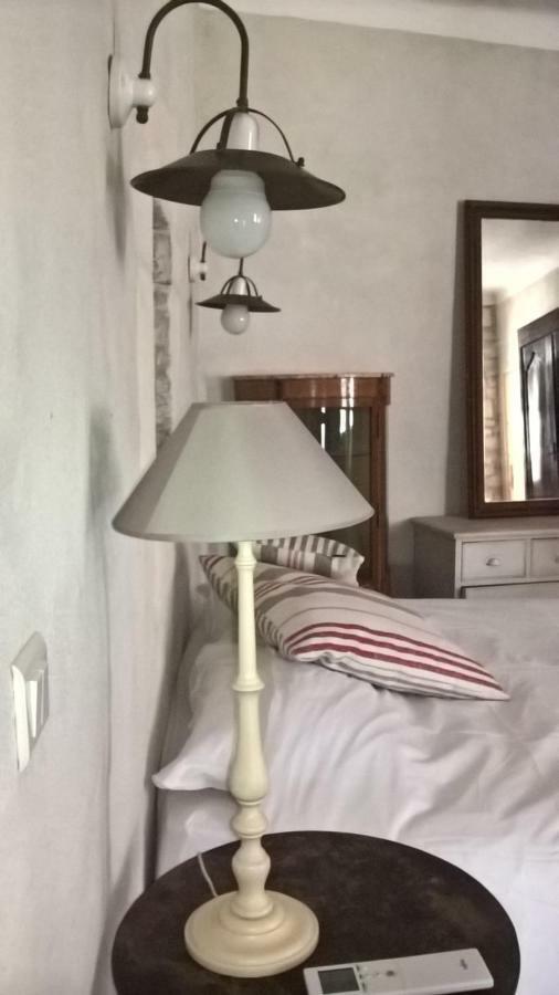 Le Lapin Blanc Apartment Saint-Remy-de-Provence Luaran gambar
